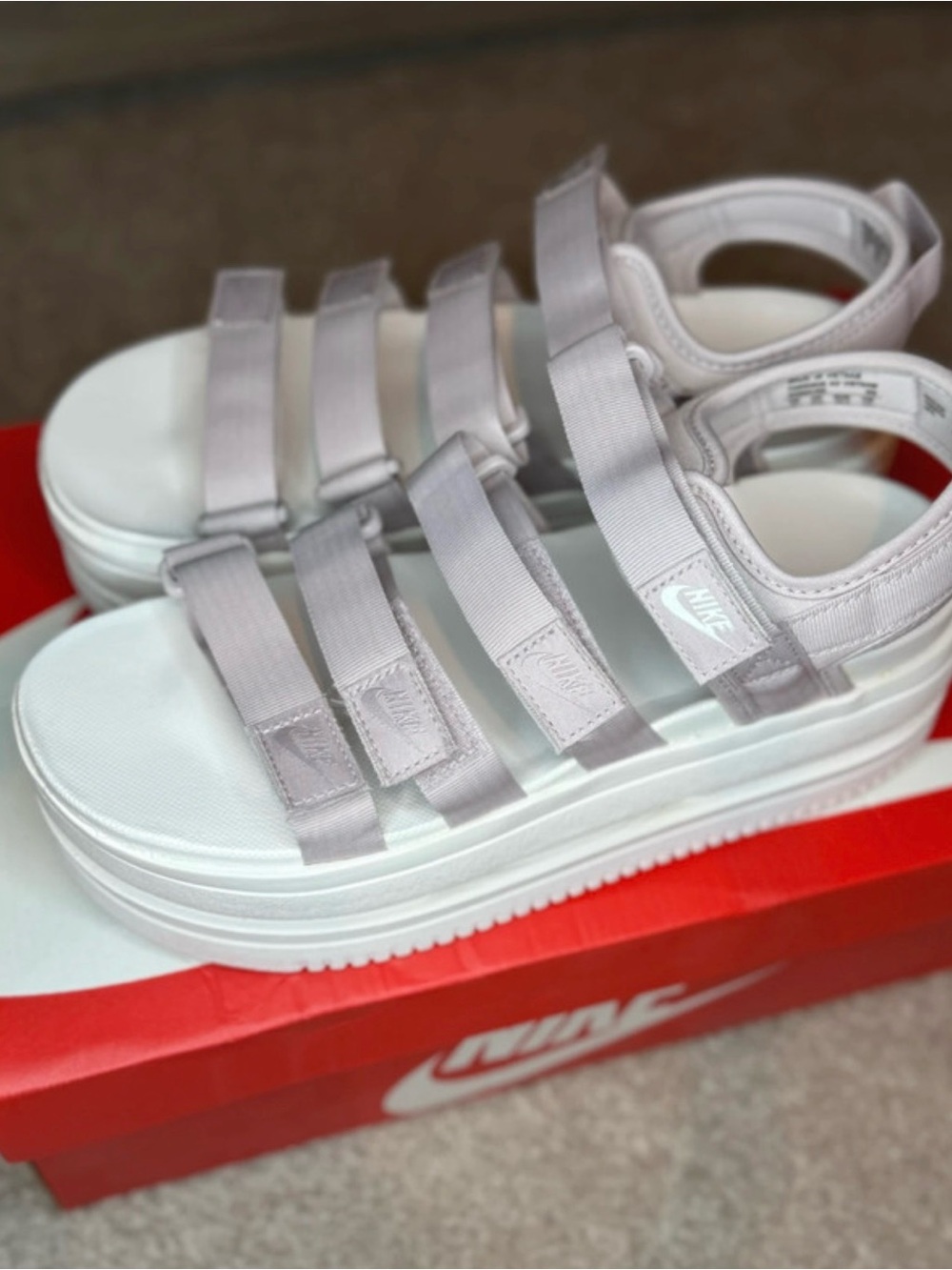 Nike Women's icon classic sandal